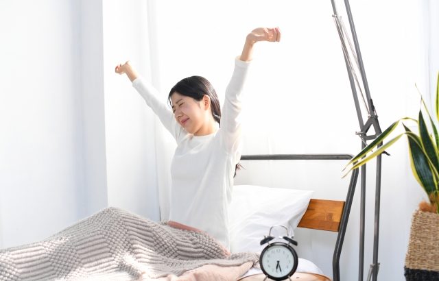 早起きの習慣。根性に頼らず「自分時間」を軽やかに作る3つのコツ