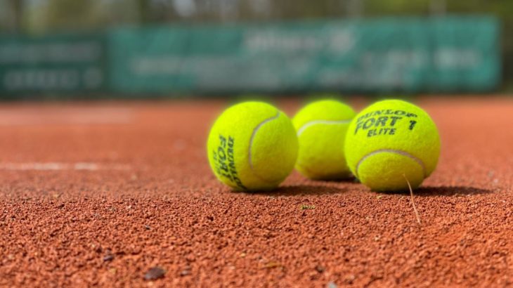 ダイエットにも健康にも！３分読んでテニスの魅力と始め方を知ろう。